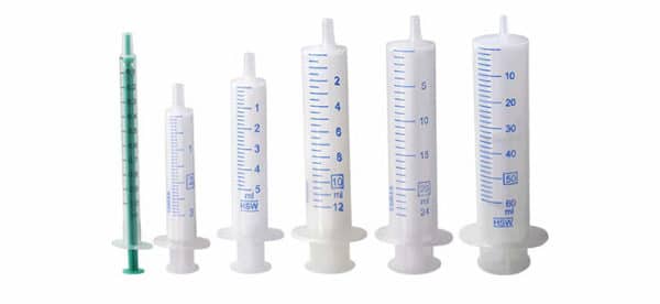 SERINGUES EN POLYPROPYLÈNE AVEC EMBOUT LUER SLIP